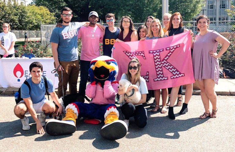 Beta Theta Pi & Sigma Kappa Host Bender Pink Out