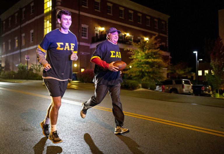 SAE runs to MTSU for “Run so They Can Ride”