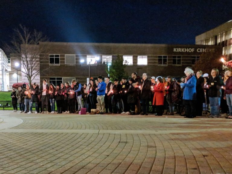 GVSU Students Organize Vigil for Pittsburgh Synagogue Shooting Victims