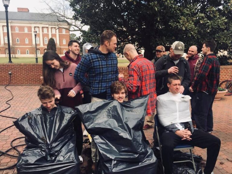 PIKE chapter supports brother through cancer