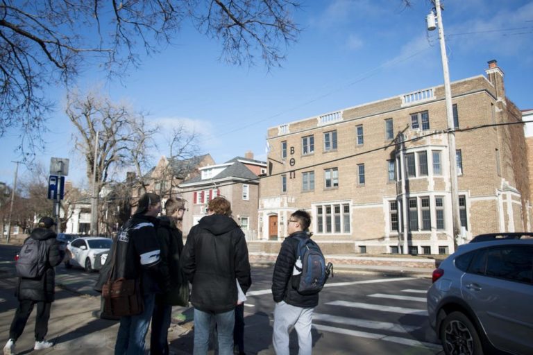 Greek life sets $7,500 to scholarship