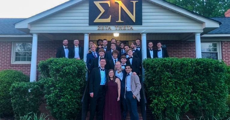 Sigma Nu helps food bank