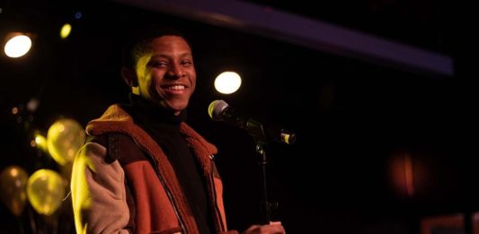 Alpha Phi Alpha fraternity hosts Soul Cafe showcasing SU students, community