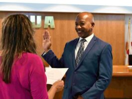 Reginald Hardee was sworn in last week for a third term on the KUA Board of Directors. PHOTO/KUA