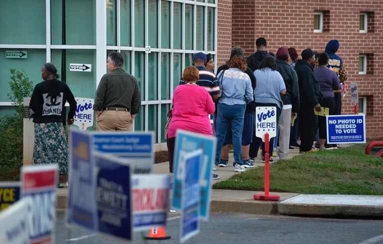 Charlotte’s Divine Nine hosts ‘Stroll to the Polls’ to encourage voter turnout