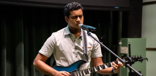 Phi Iota Alpha fraternity hosts third annual José Martí Open Mic Night