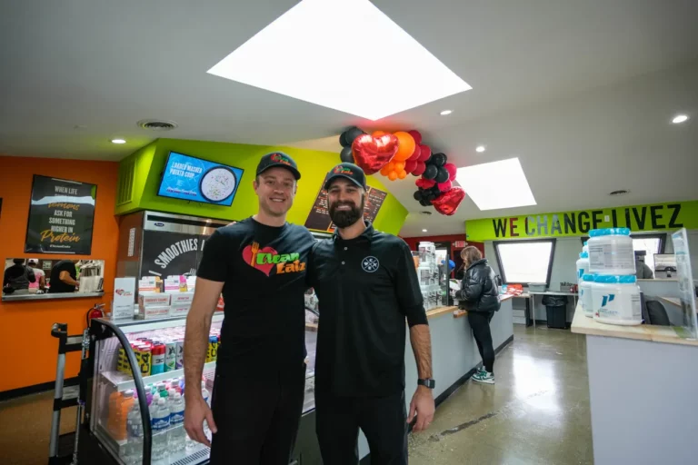 Former UC frat brothers open health-focused cafe on the West Side