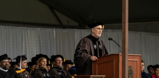 Scott Willoughby ’89 to Lehigh’s Class of 2024: ‘Discover You, Find Success’