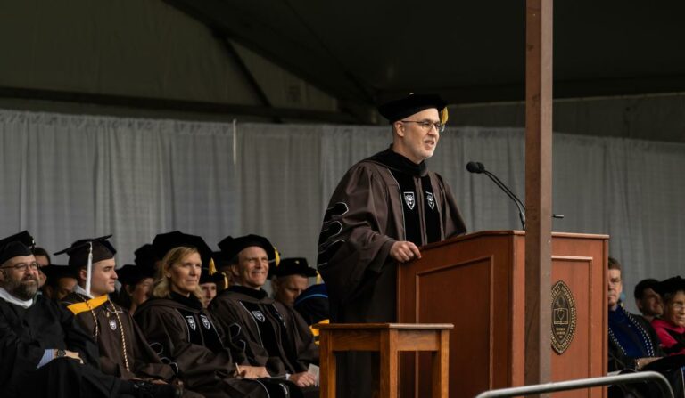 Scott Willoughby ’89 to Lehigh’s Class of 2024: ‘Discover You, Find Success’