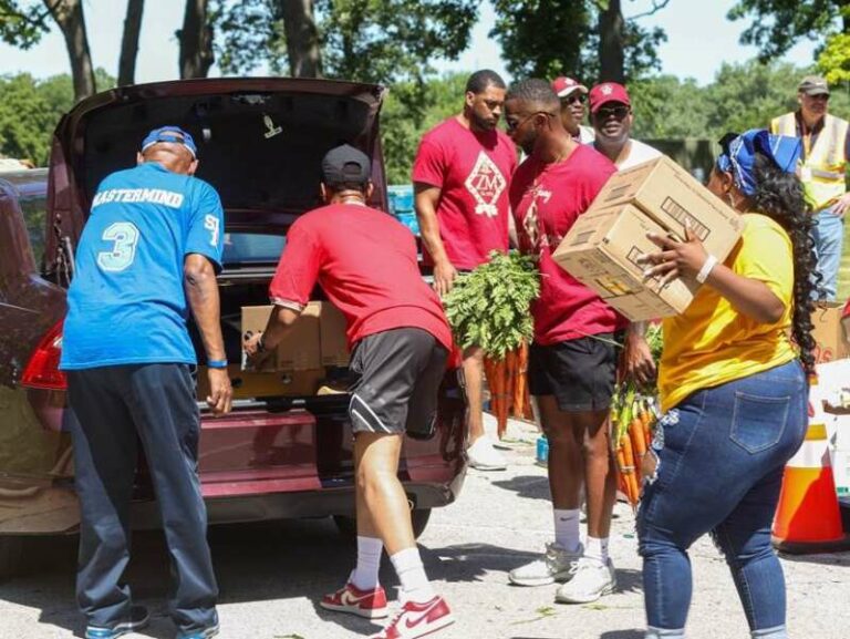 Black fraternities and sororities give out free food to a 1,000 families in Aurora for Juneteenth, Father’s Day Weekend