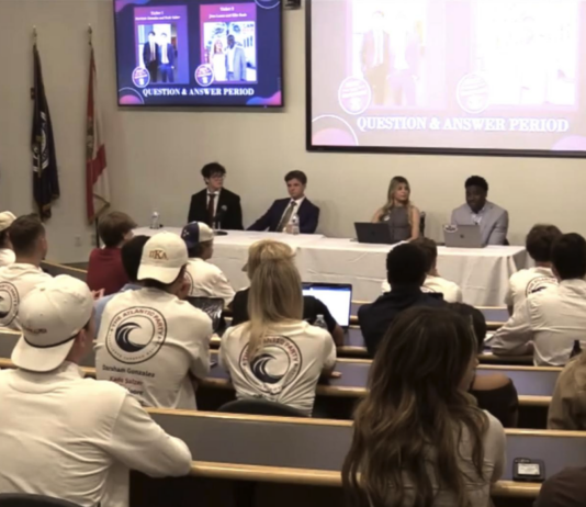 Frats face-off: SG holds debate for student body president candidates