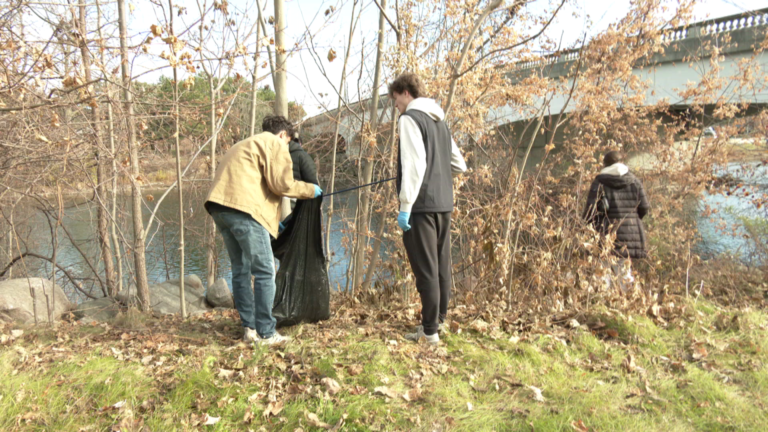 MSU sorority and fraternity members clean up capital area rivers