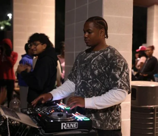 WMU Student Organizations cultivate community through bonfire